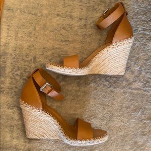 Dolce Vita Noor Leather Wedge Sandals